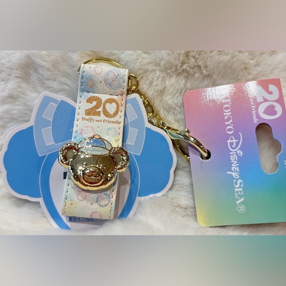 Tokyo Disney Sea Duffy & Friends 20th Anniv. Headband Holder Keychain, NWT.